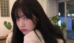 娱乐吃瓜酱主动的女生